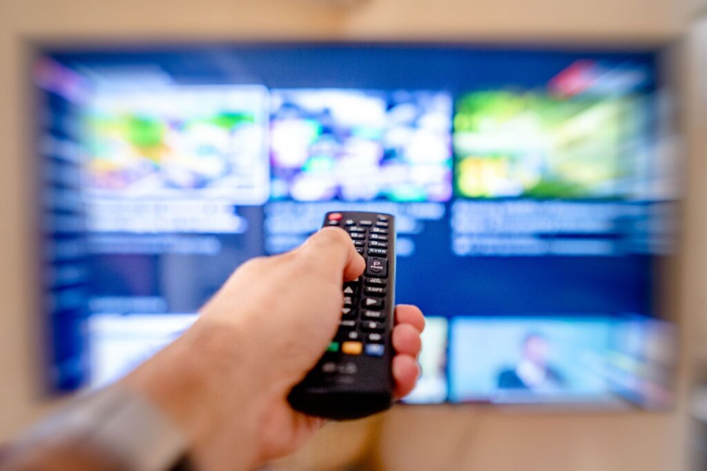 pexels samsung fernseher hdmi arc soundbar richtig anschliessen 6aaec6fb048f8 Samsung Fernseher HDMI ARC Soundbar richtig anschließen